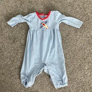 Stitchy Fish with Airplane applique